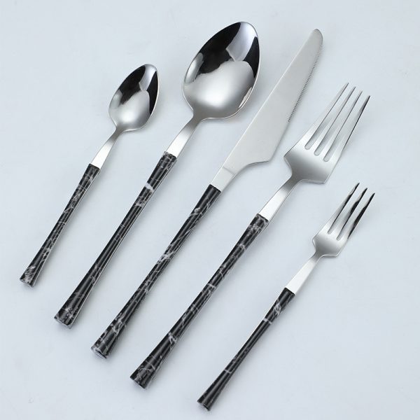 Small waist handle cutlery set