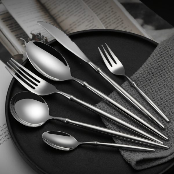 Bare handle ballet cutlery set